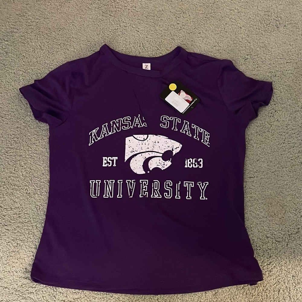 NWT tag popped off when trying it Purple cutout KState top
